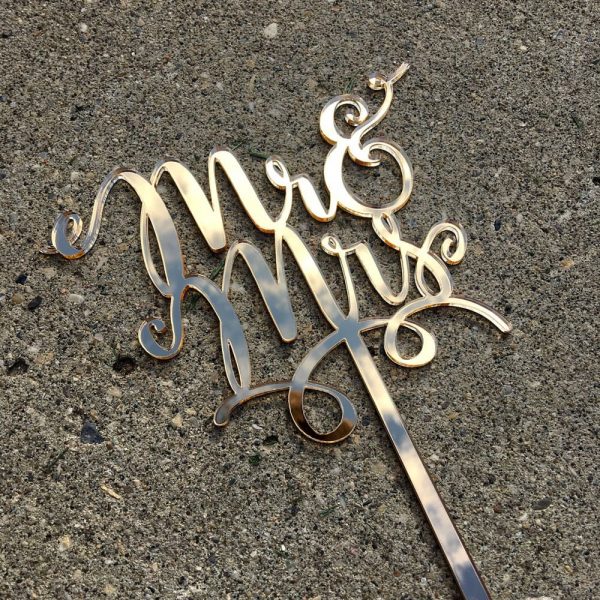 Mr&Mrs Cake Toppers - Image 5