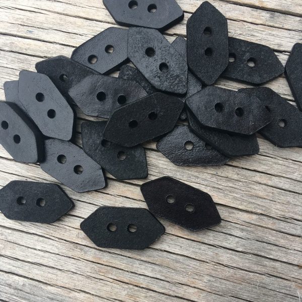 Black Leather geometric buttons - Image 2